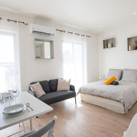 Le Partage Des Eaux - 4 Couchages - Hypercentre - Clim - Wifi Apartment L'Isle-sur-la-Sorgue Exterior photo